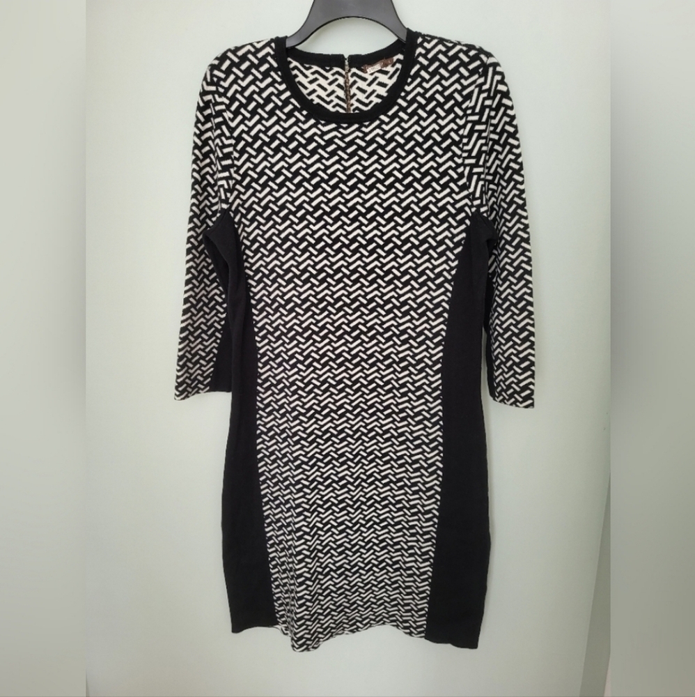 J. McLaughlin Women Large Sweater Dress Black White Geometric Print Stretch